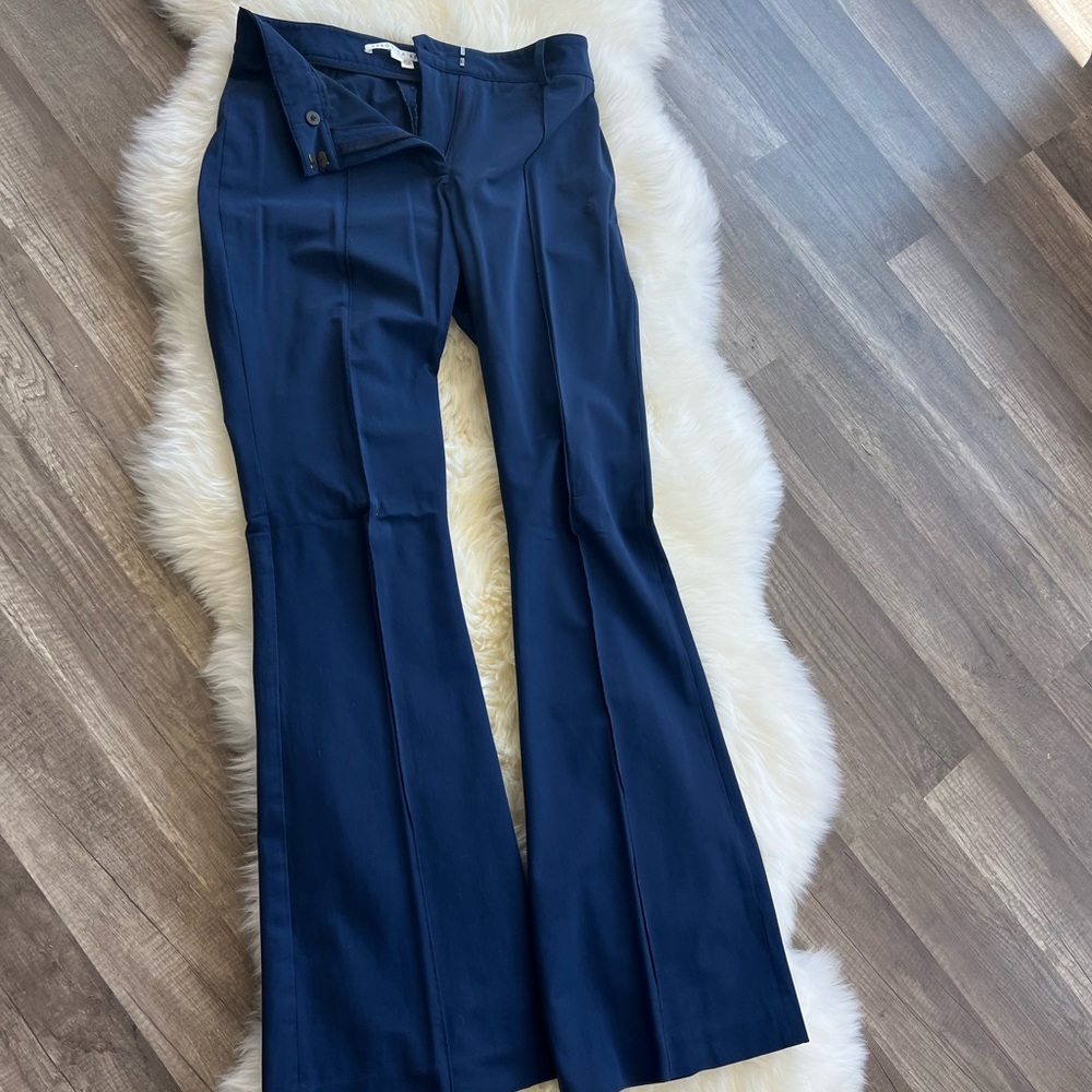 Veronica Beard navy blue classic pants. Size 4